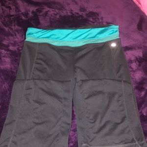 Yoga pants, size medium, zipper in back works